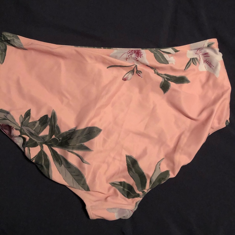 Albion High Waisted Large Bottoms